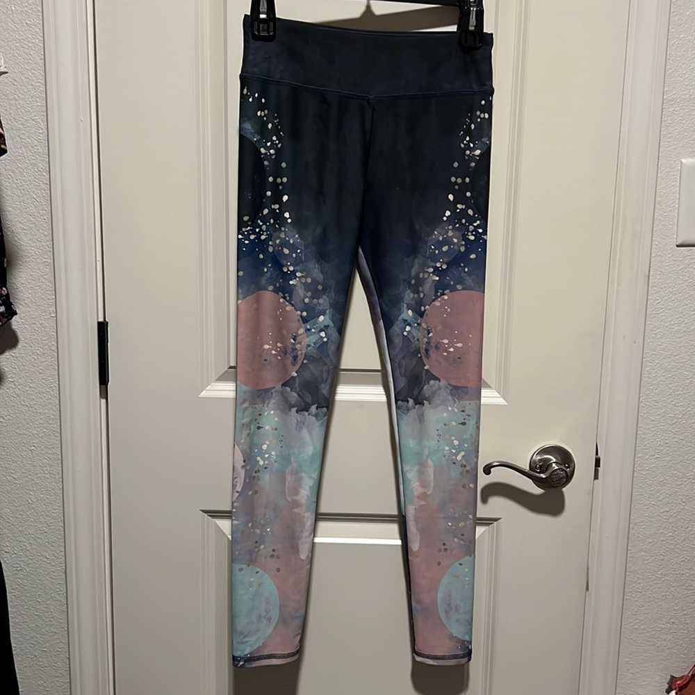 Workout pants, new unworn and comes from smoke free and pet free home.